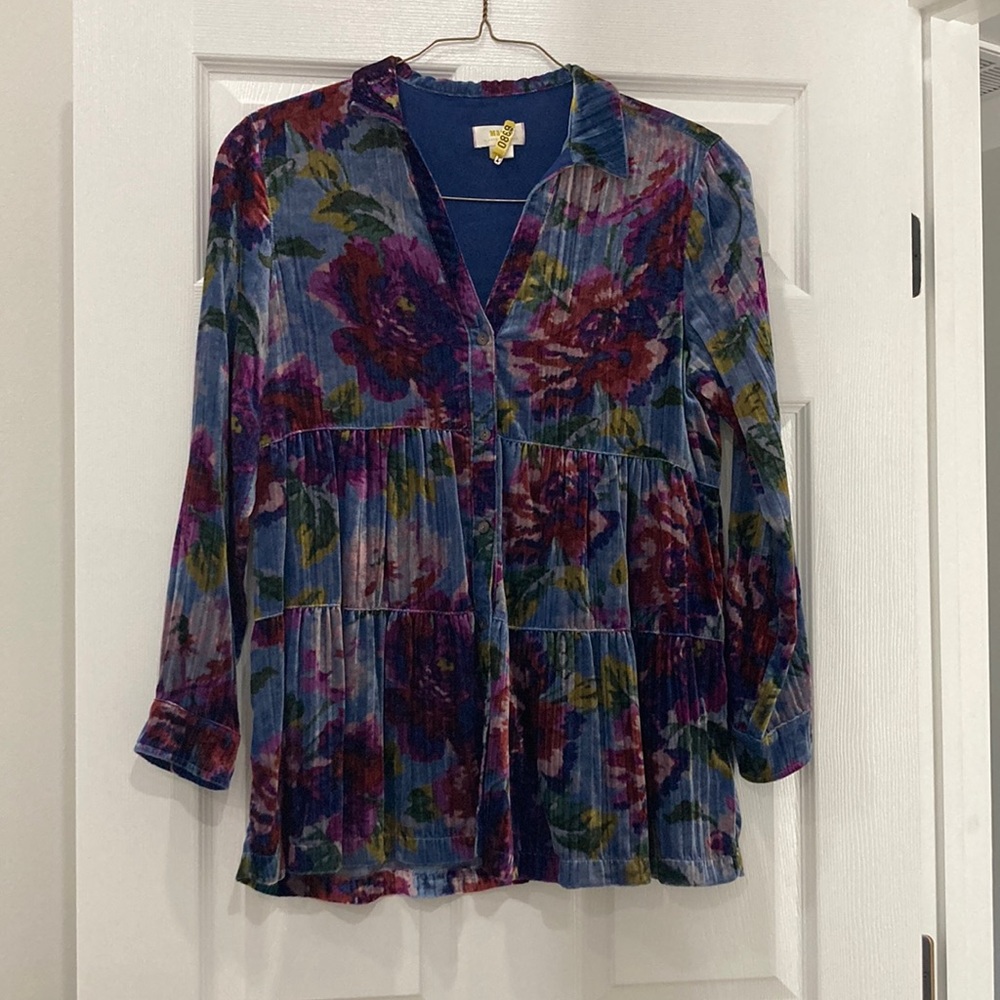 Velvet long sleeve top
